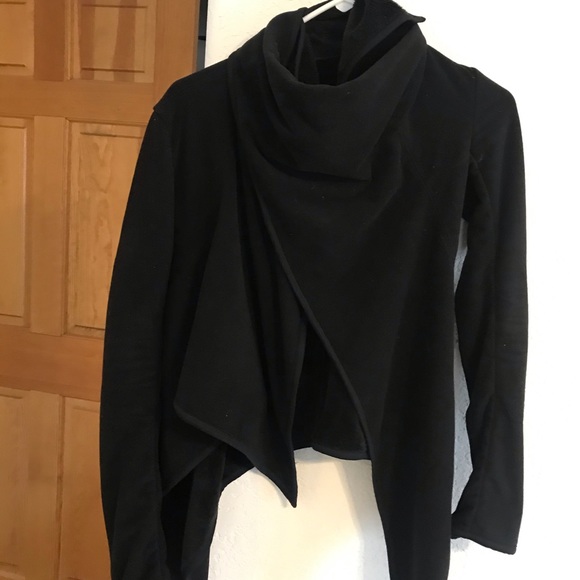 Lululemon wrap - Picture 2 of 7